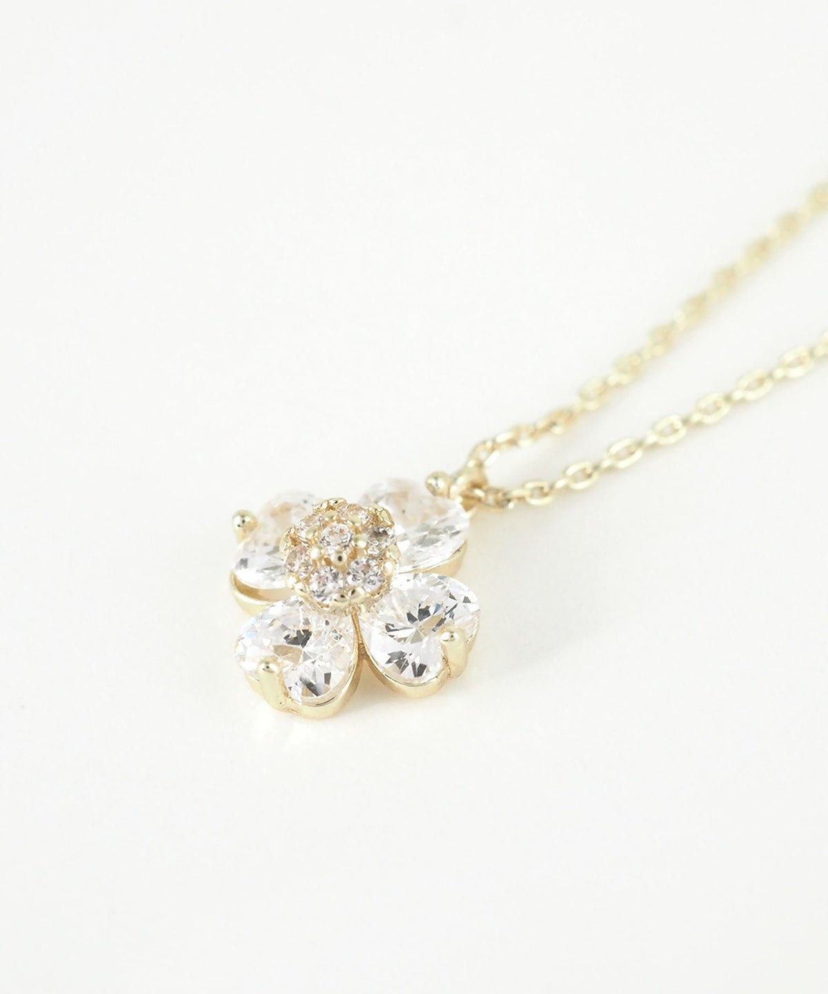 クローバージルコニアネックレス