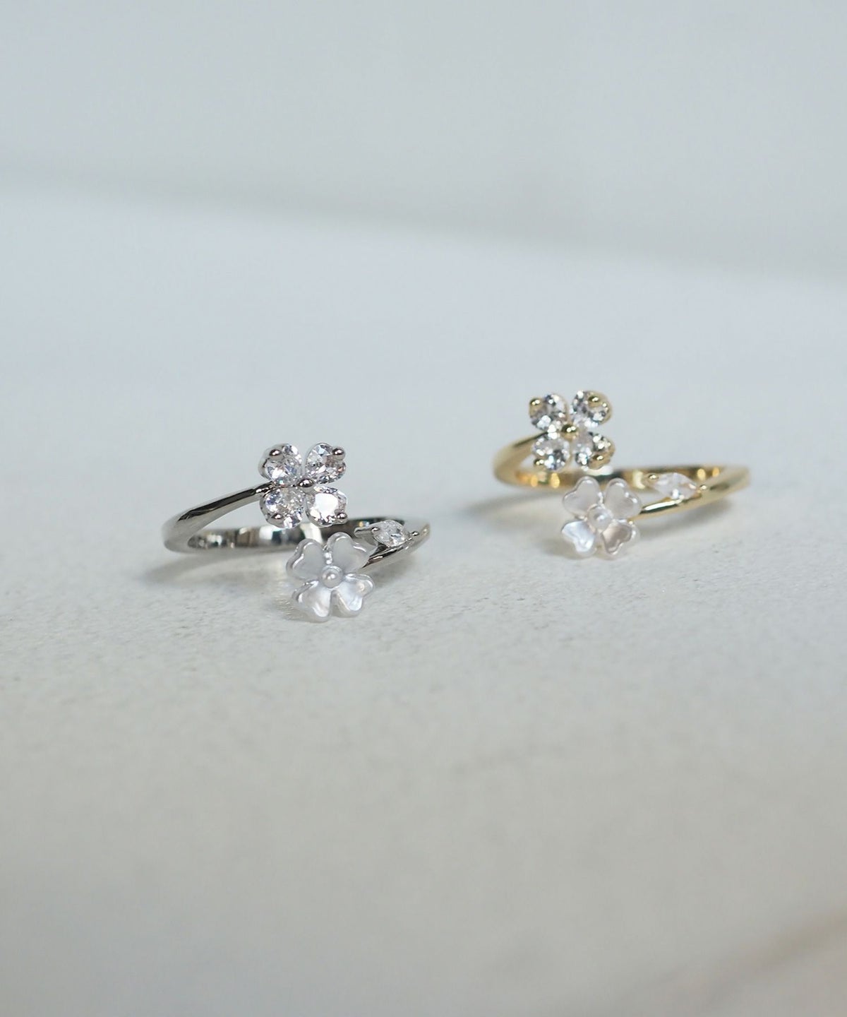 ダブルフラワージルコニアオープンリング