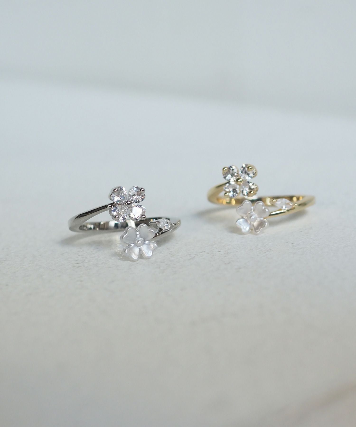 ダブルフラワージルコニアオープンリング