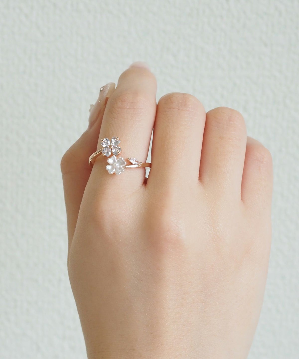 ダブルフラワージルコニアオープンリング