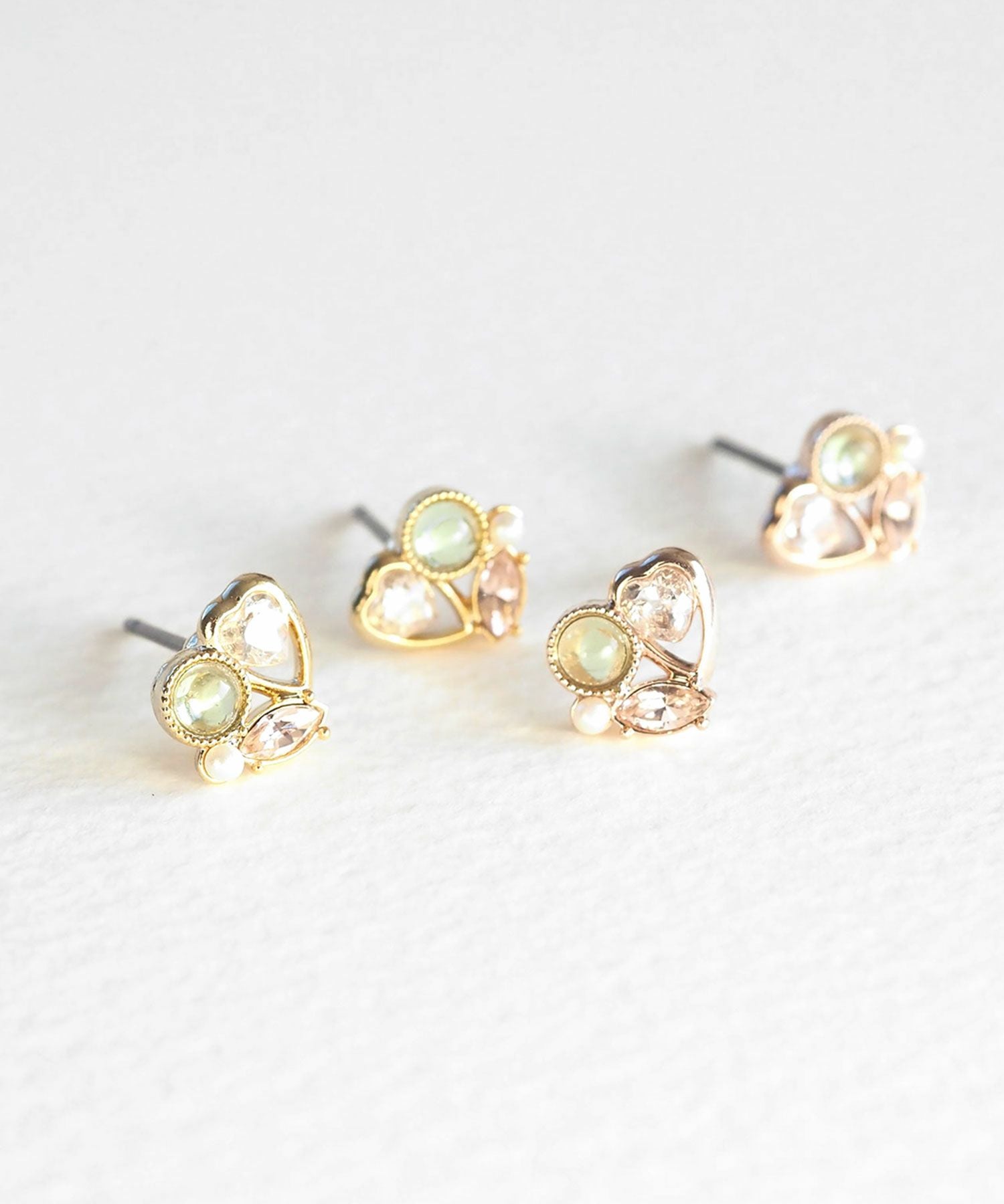 ナチュラルストーンチェリーブロッサムグロウチタンポストピアス【MUK Dreamy stone】