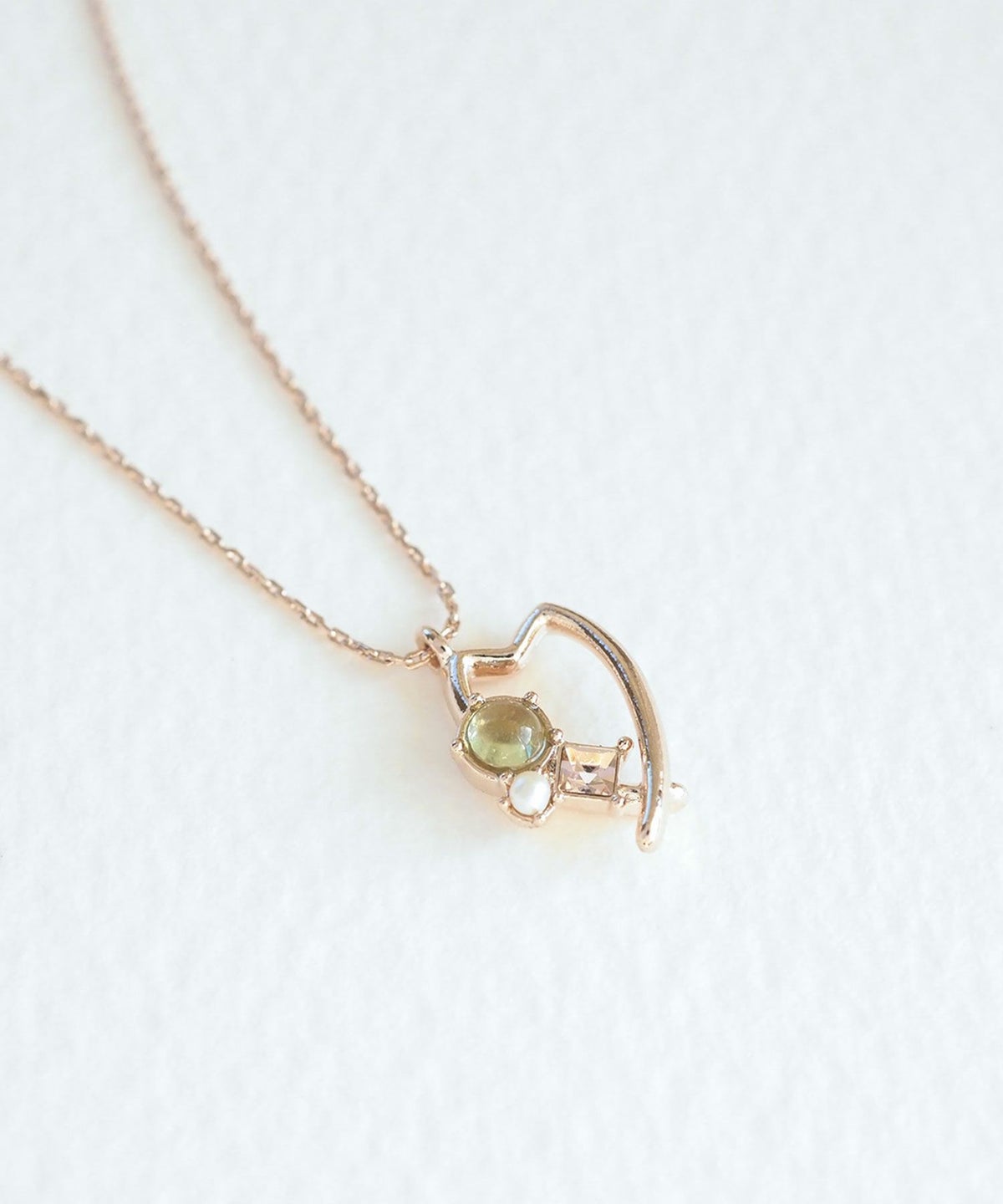 ナチュラルストーンダンシングペタルズネックレス【MUK Dreamy stone】