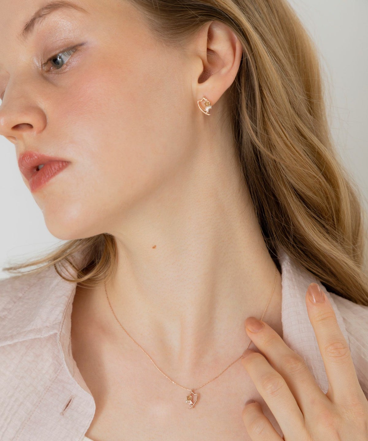 ナチュラルストーンダンシングペタルズネックレス【MUK Dreamy stone】