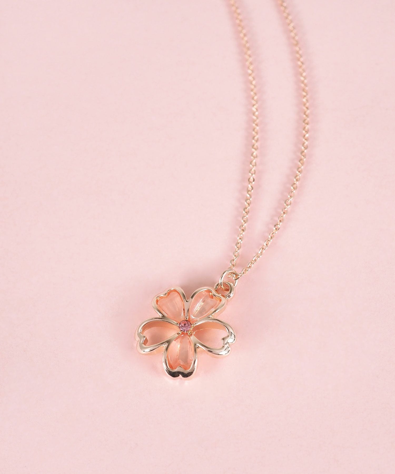 サクラフラグメントネックレス