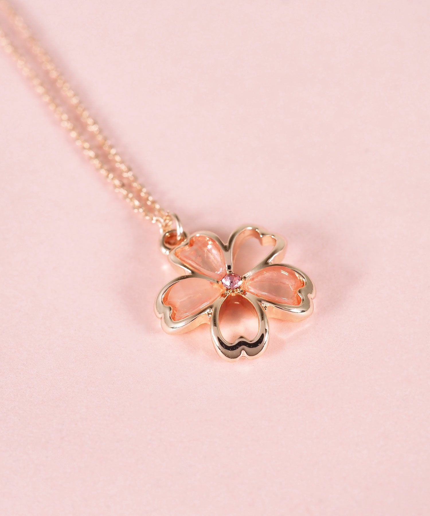 サクラフラグメントネックレス