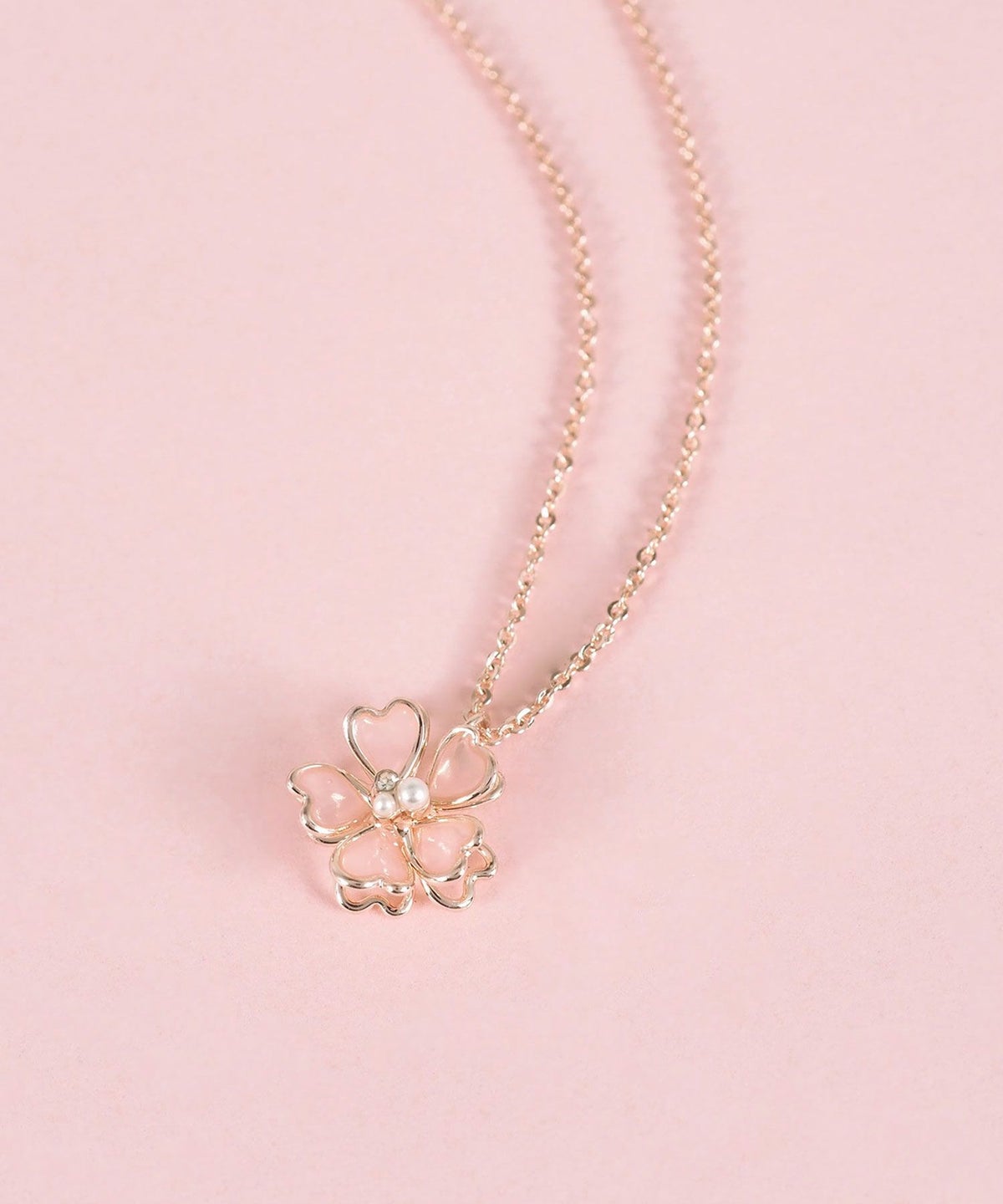 サクラシャインラインネックレス