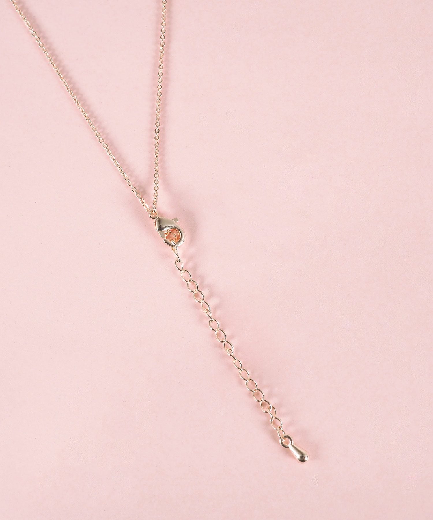 サクラシャインラインネックレス