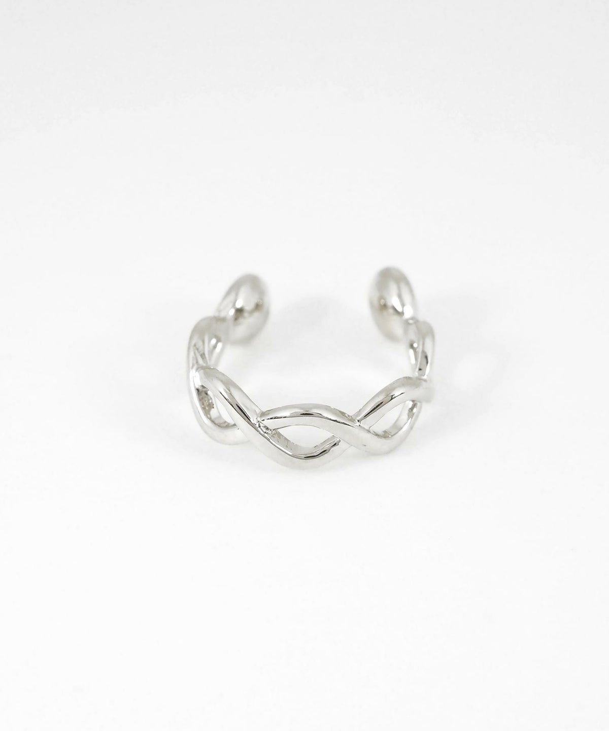 クロスラインイヤーカフ