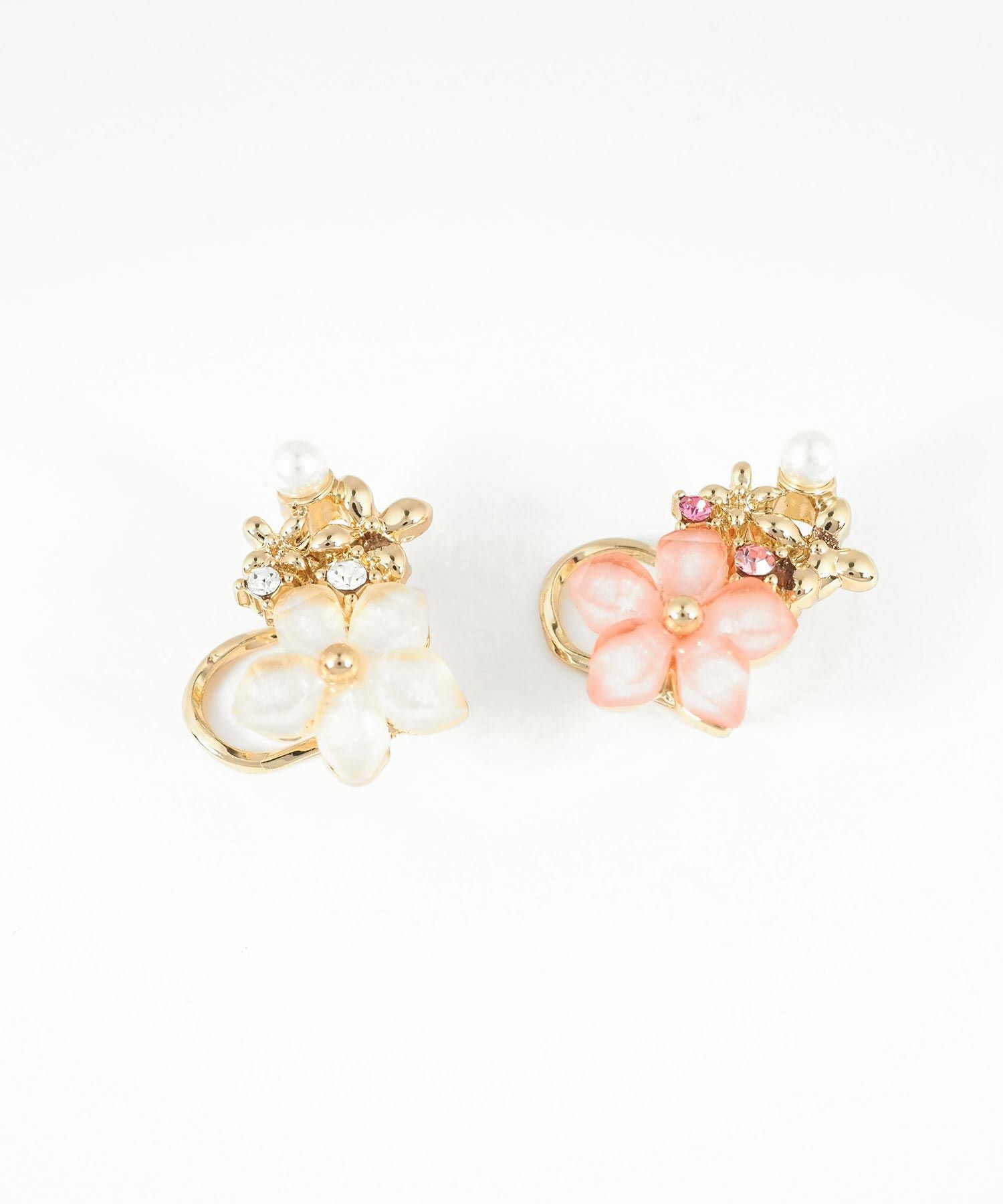 フラワーブーケイヤーカフ