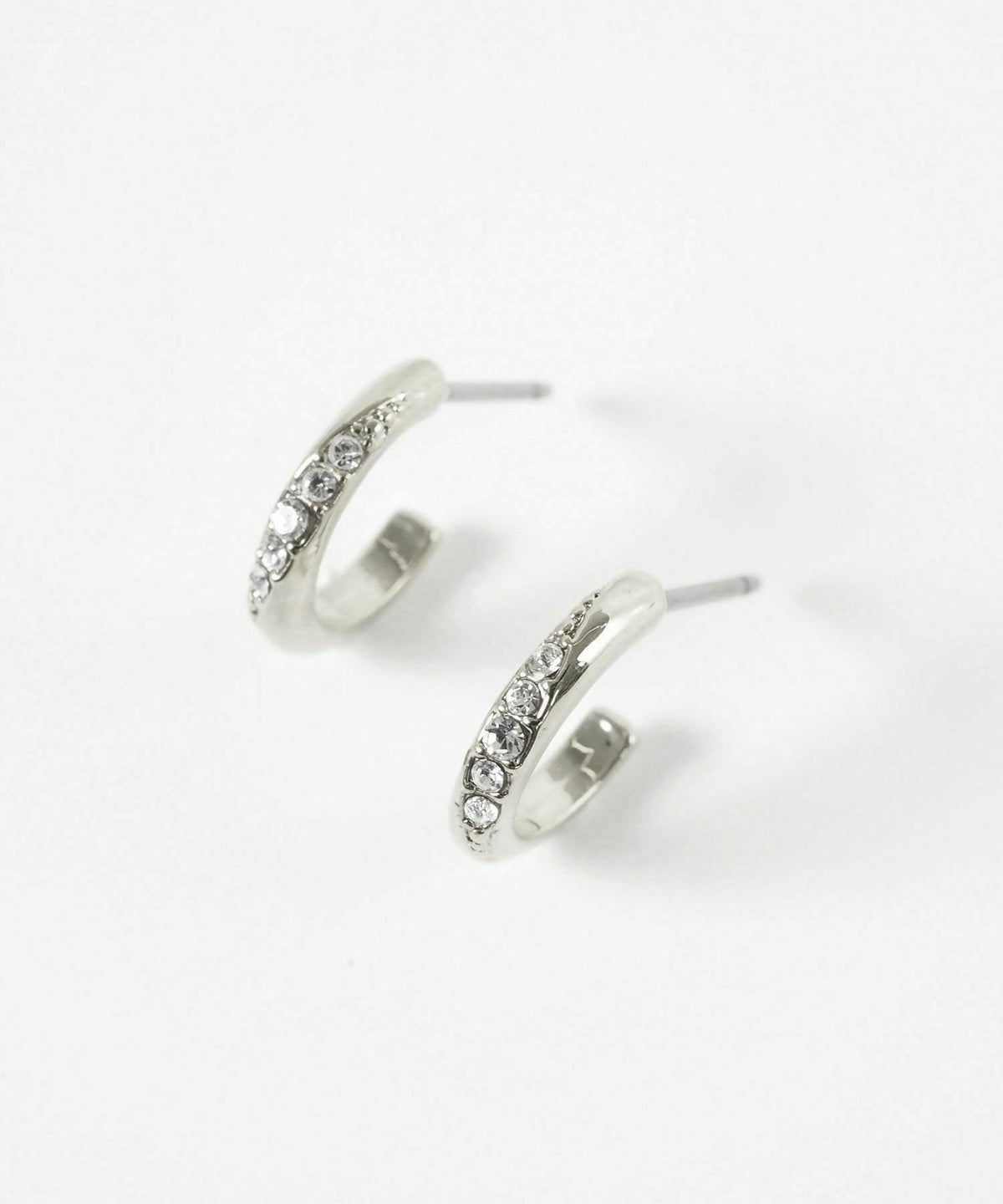 【web限定】ルミタイニーストーンチタンポストピアス【Lumirise】