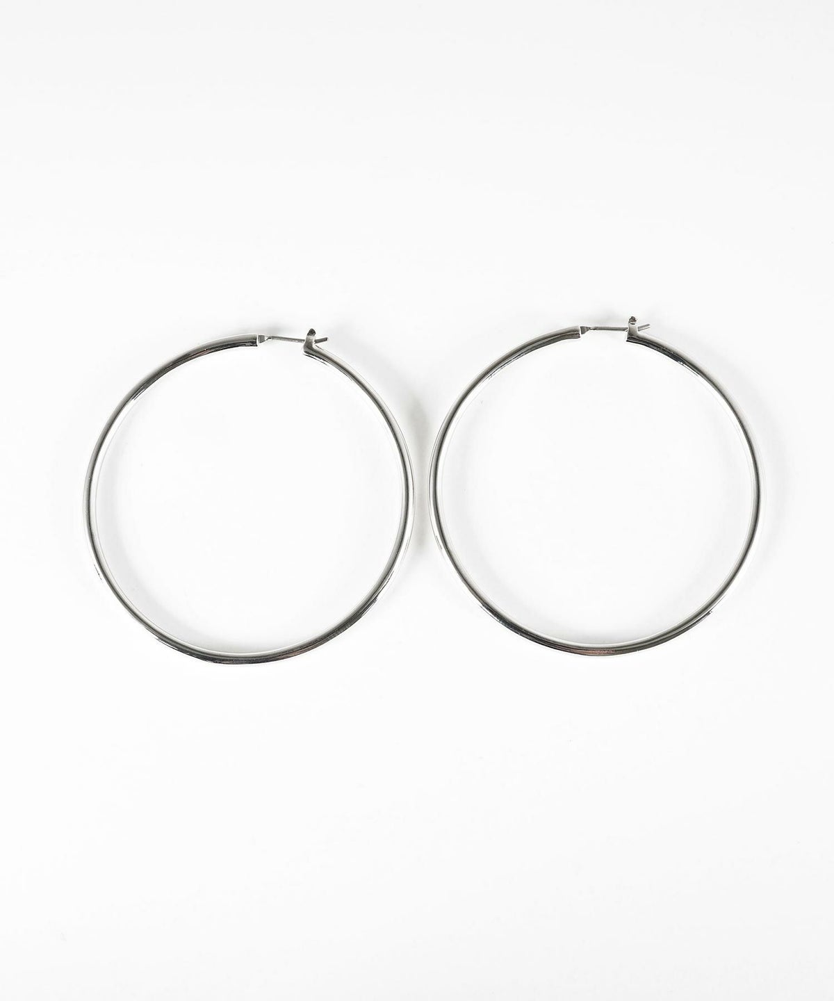 SleekフープチタンポストピアスL