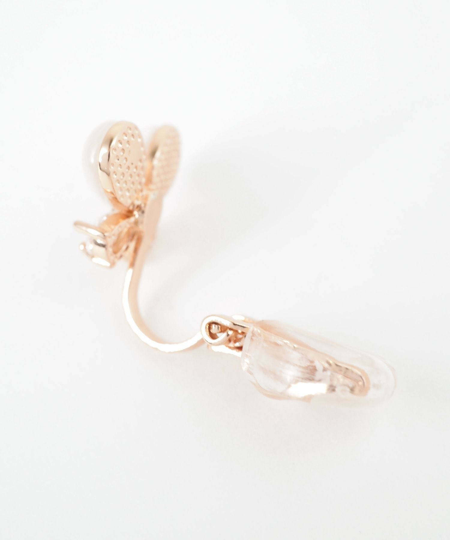 パピヨンキャッツアイクリップイヤリング