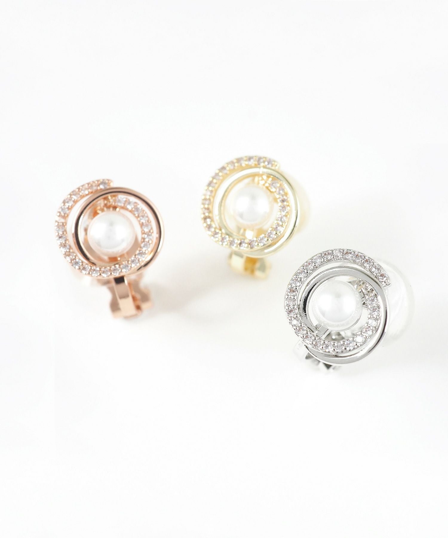 パールスパイラルビジュークリップイヤリング