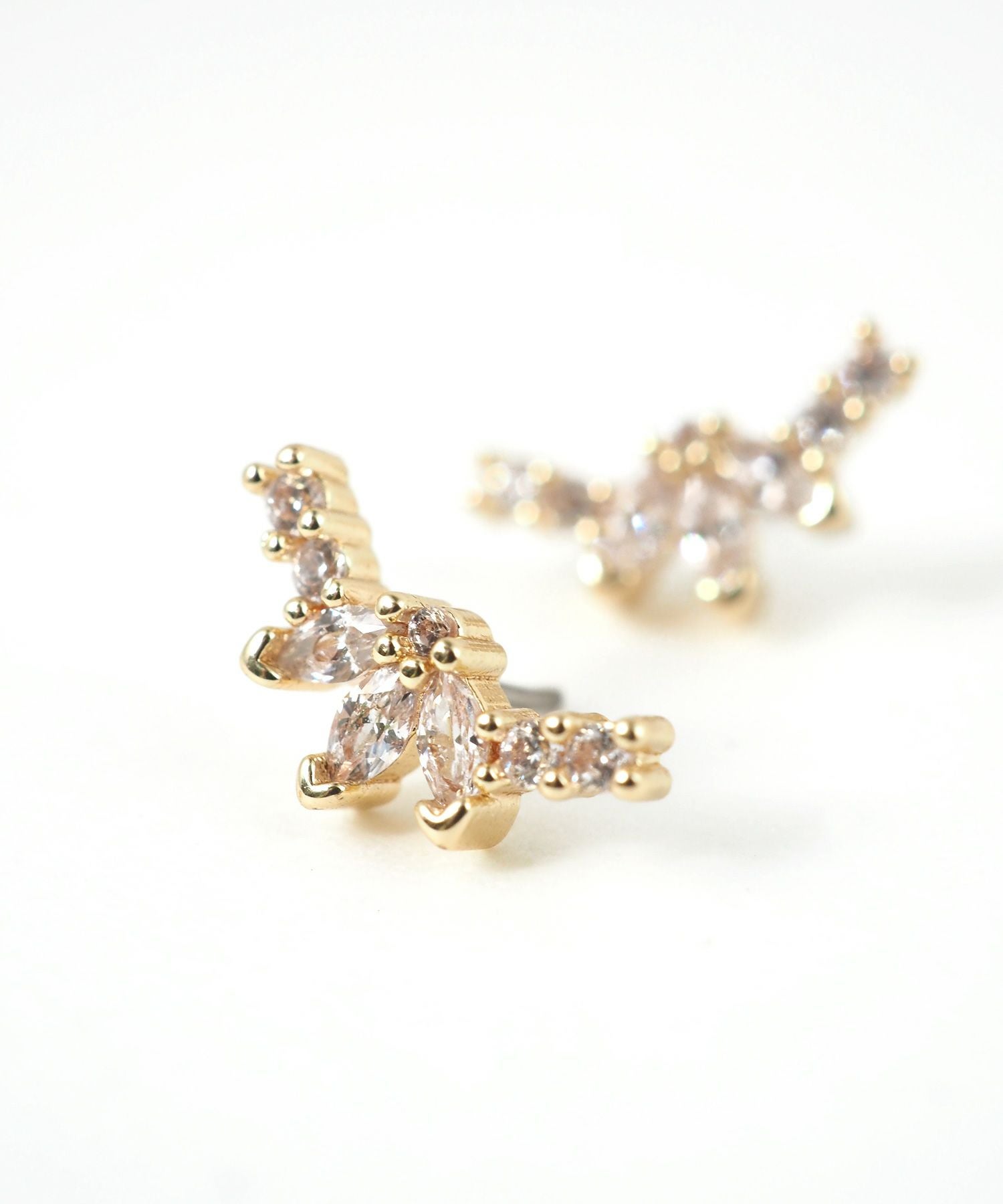 ルミナススレッドレスサージカルステンレスポストピアス