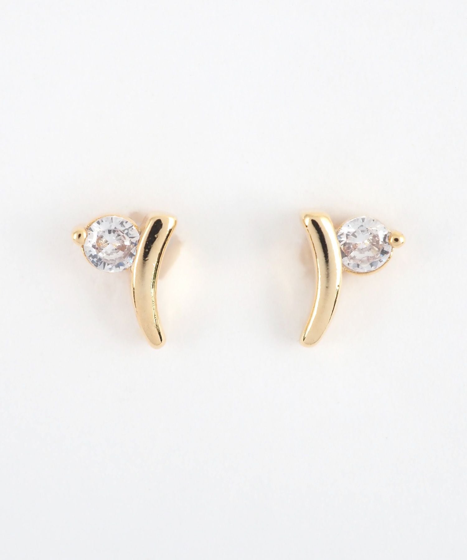 カーブジルコニアセラミックポストピアス