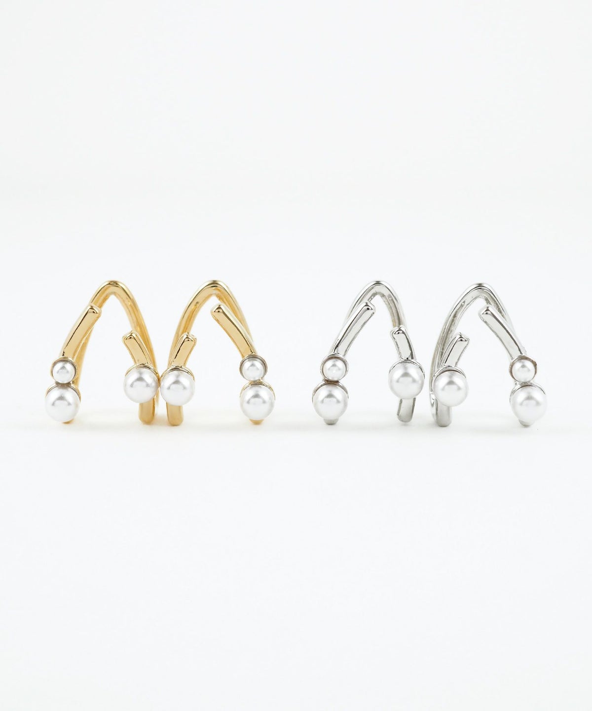 ニュアンスパールアーチラウンドメタルイヤリング