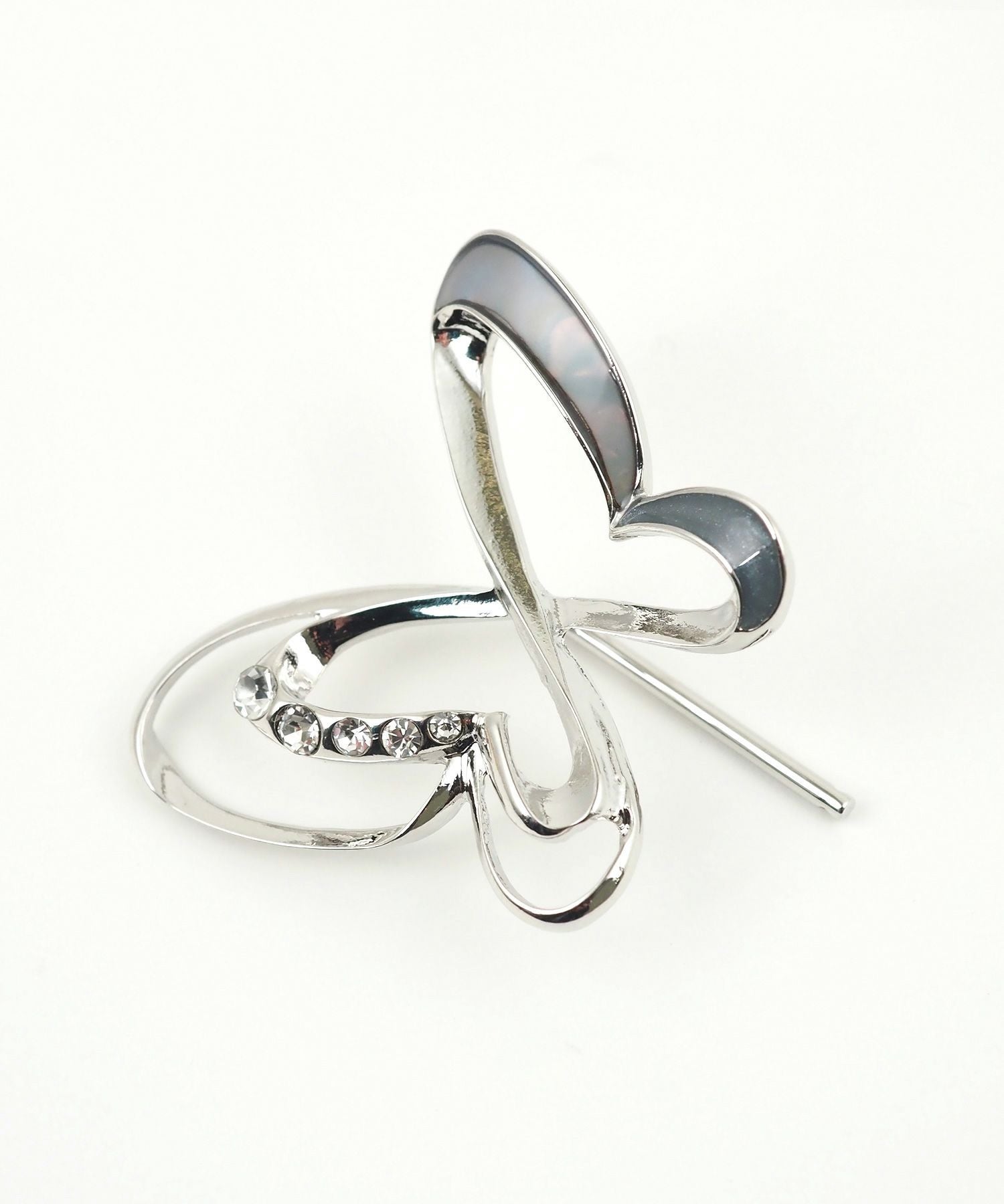 アシンメトリーバタフライポニーフック