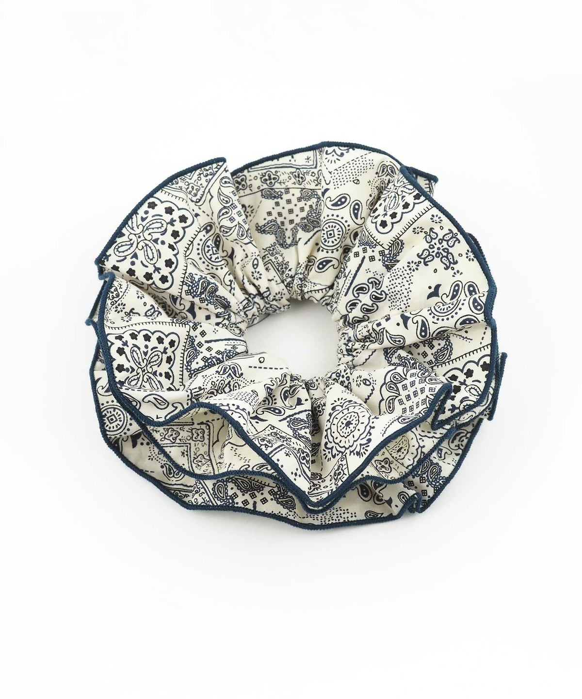 【web限定】ペイズリーパイピングシュシュ