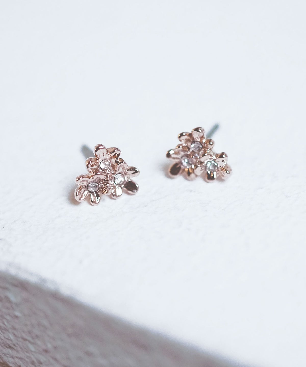 【web限定】ルミトリオフロラピュアチタンポストピアス【Lumirise】