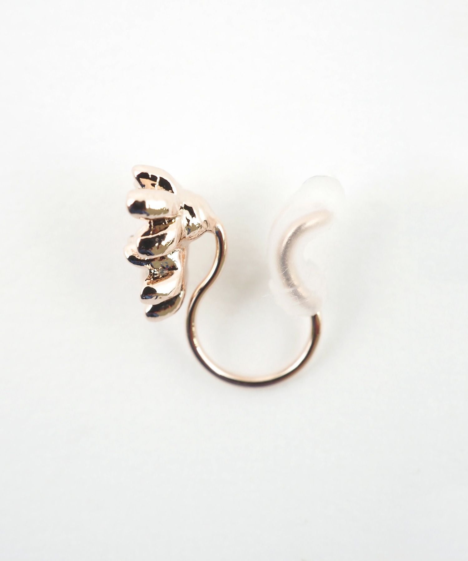 【web限定】ルミトリオフロラノンホールイヤリング【Lumirise】