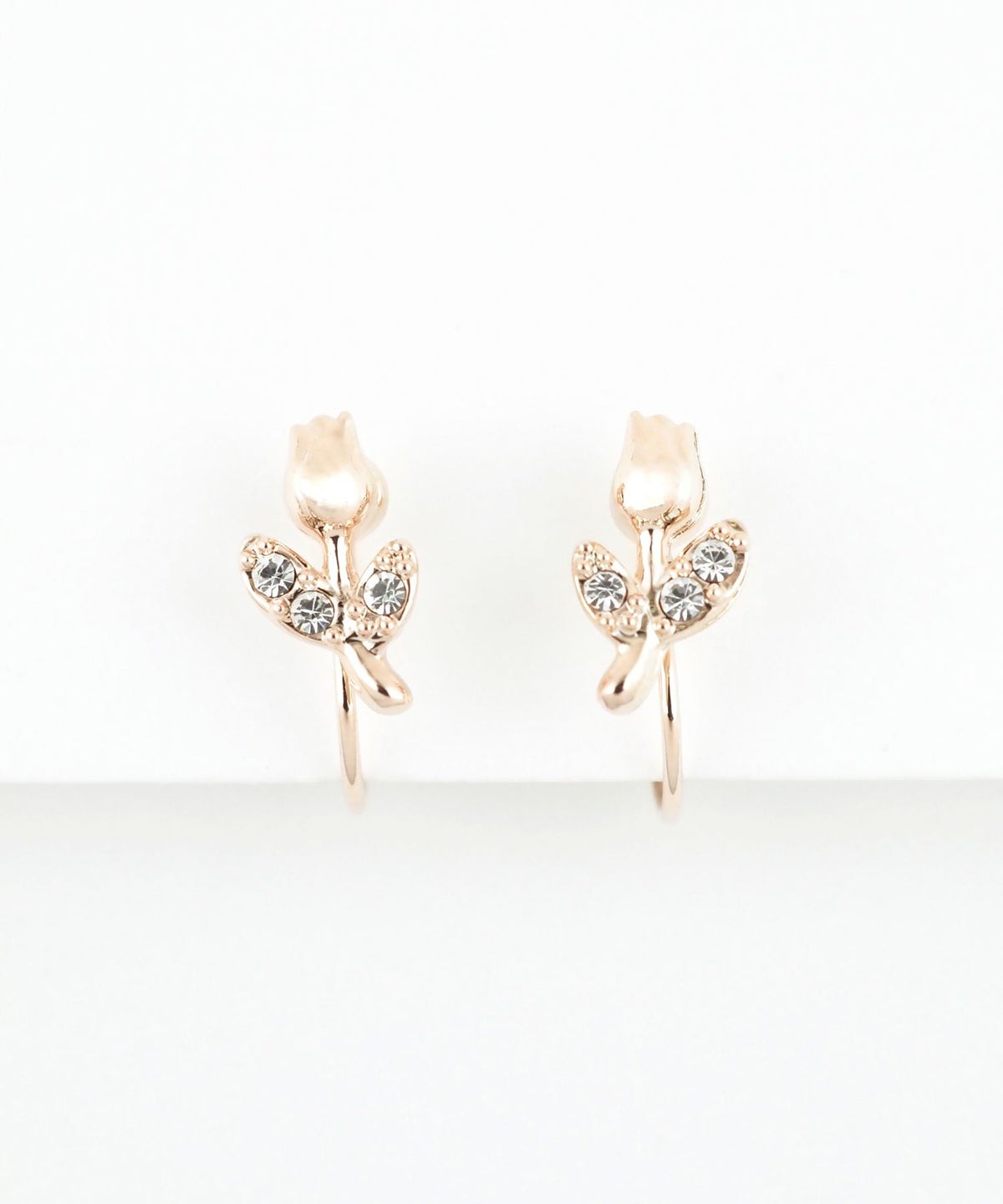 【web限定】ルミミニチューリップノンホールイヤリング【Lumirise】