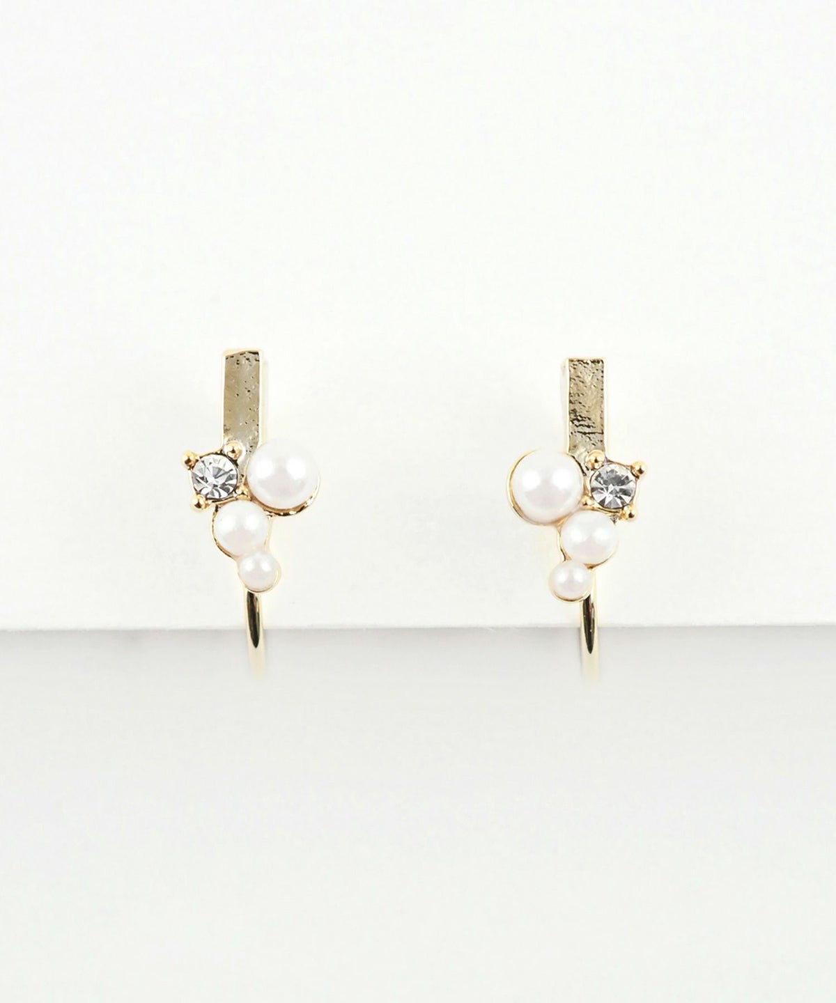 【web限定】ルミバーティカルクラスターノンホールイヤリング【Lumirise】