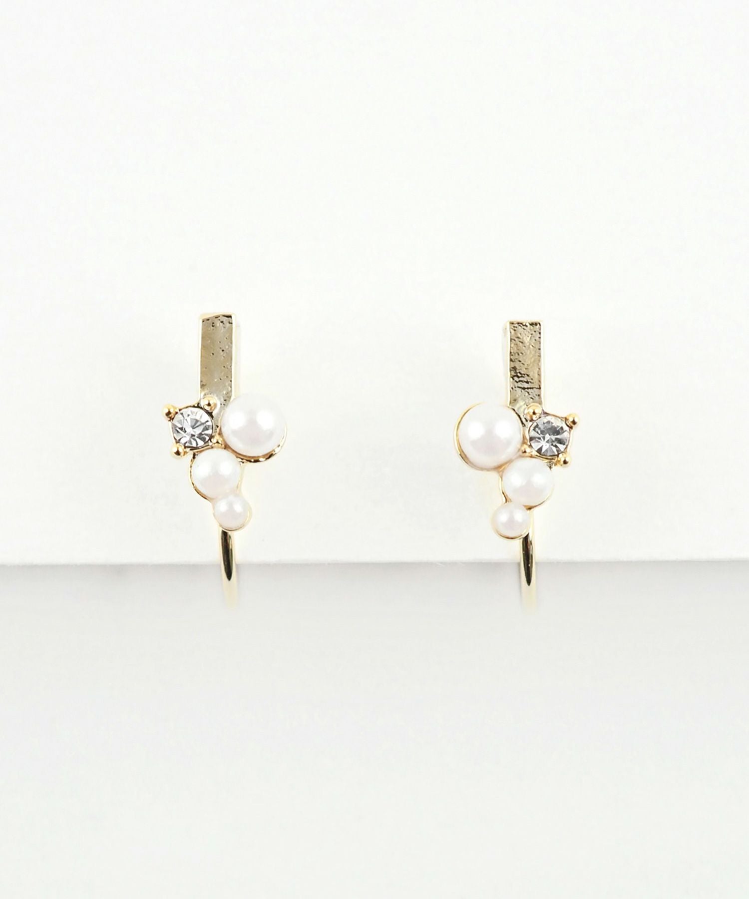 【web限定】ルミバーティカルクラスターノンホールイヤリング【Lumirise】