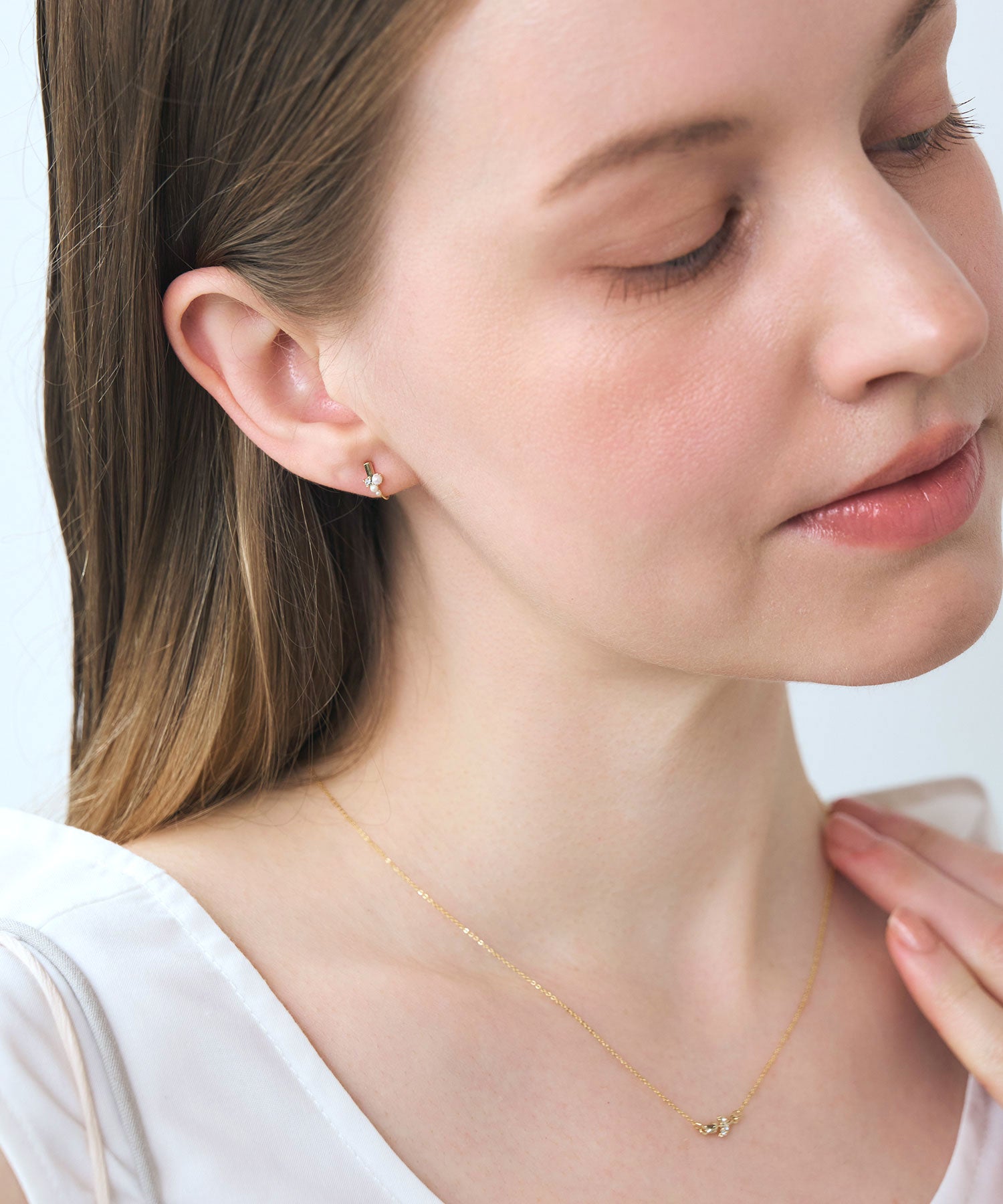 【web限定】ルミバーティカルクラスターノンホールイヤリング【Lumirise】