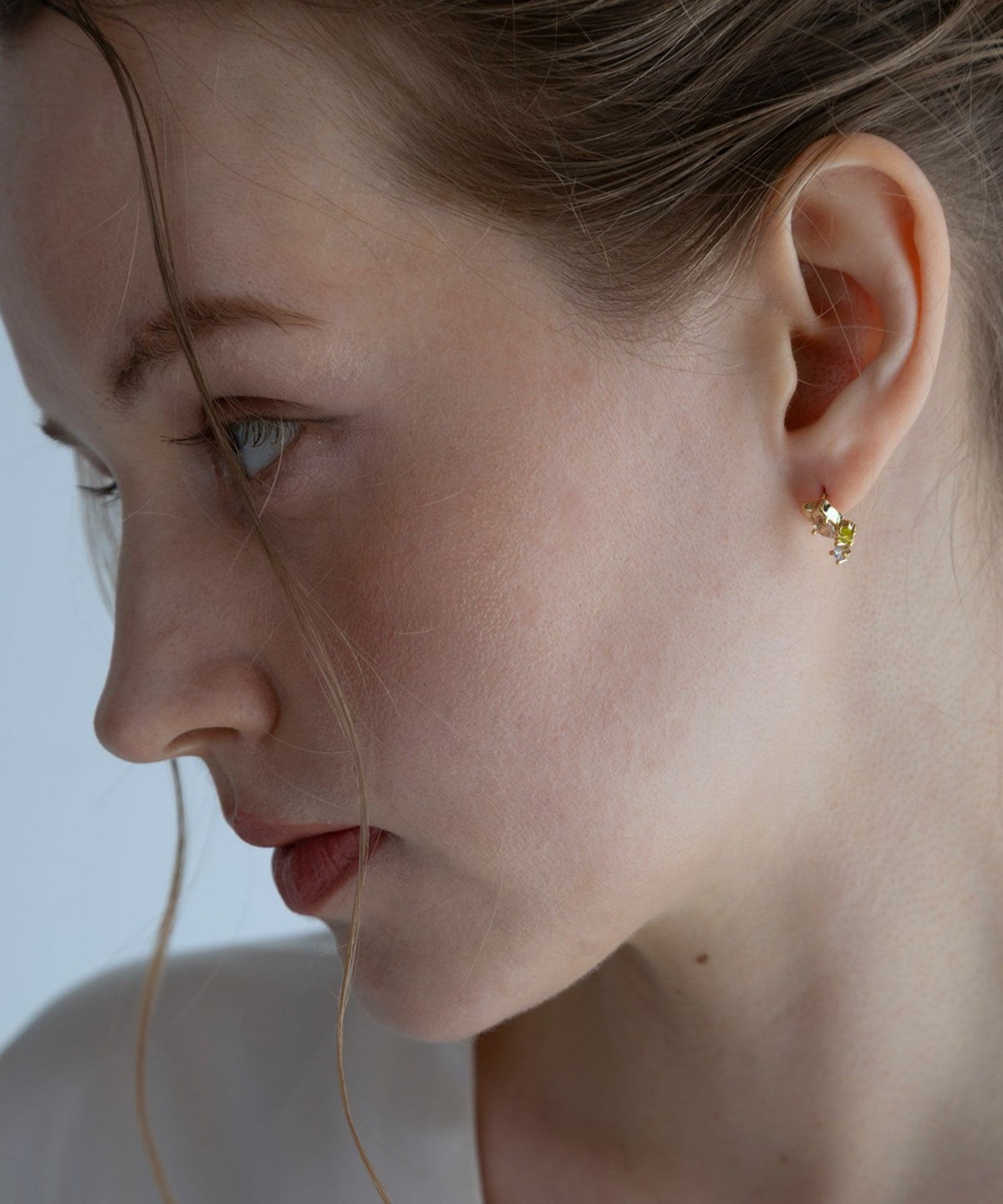 チューリップスイングストーンチタンポストピアス【MUK shady sophy】