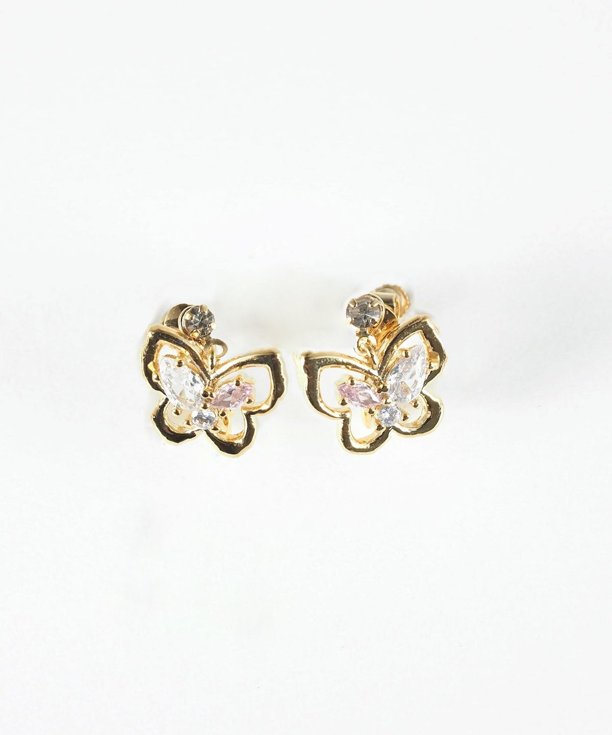 バタフライスイングイヤリング【MUK shady sophy】