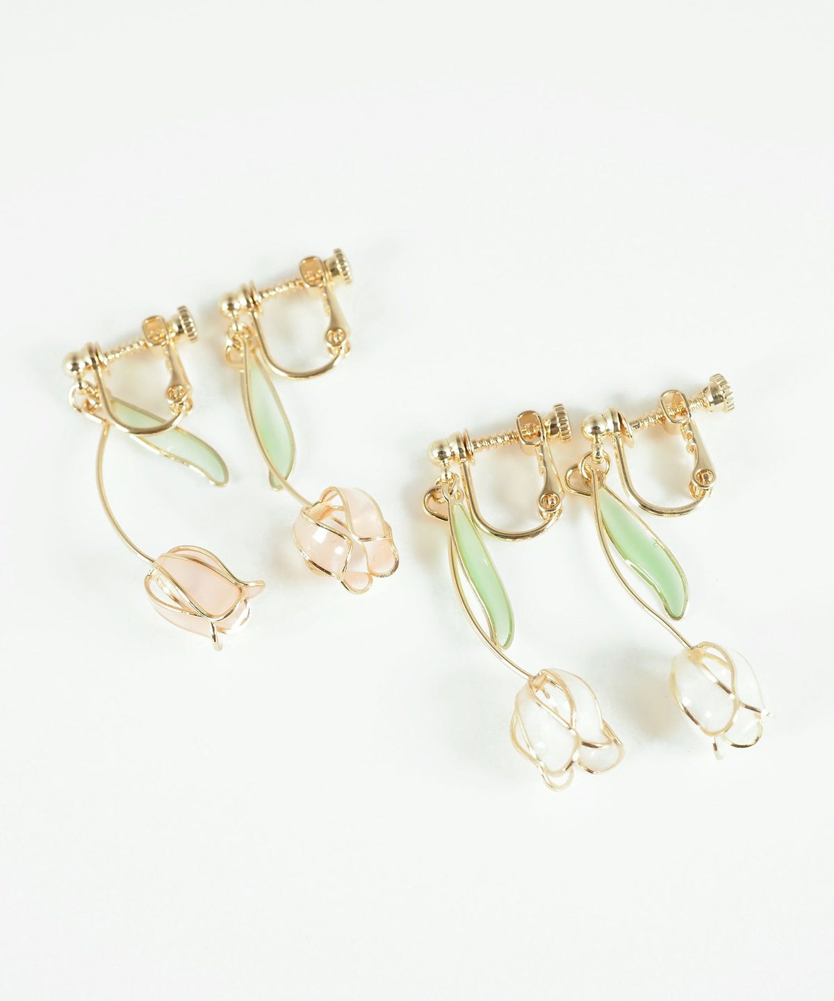 シアーペタルチューリップイヤリング