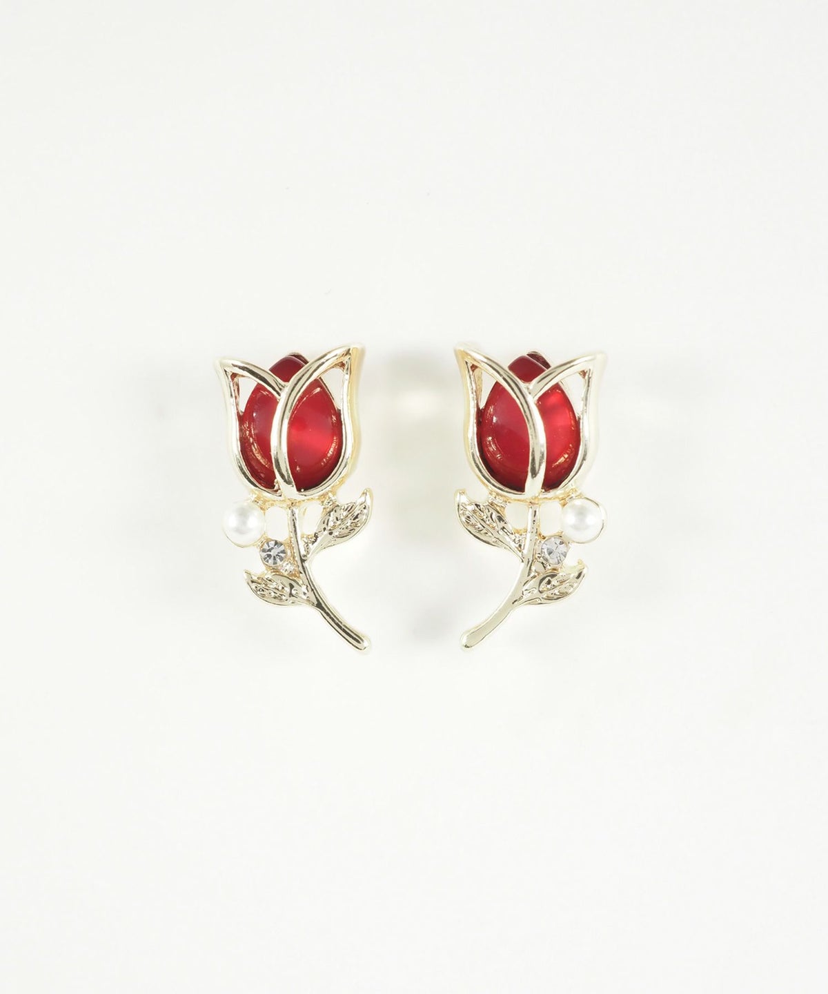 キャッツアイチューリップチタンポストピアス