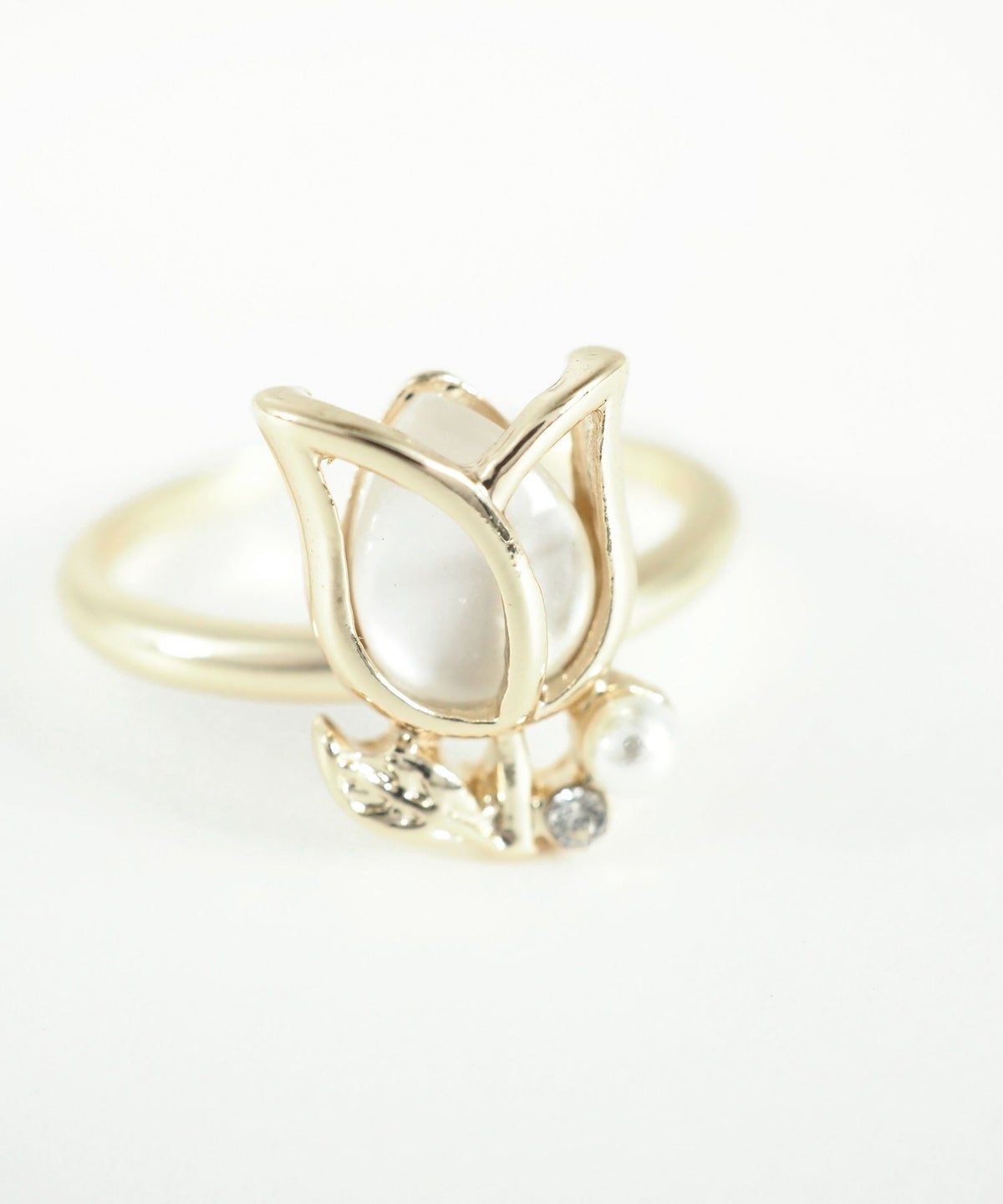 キャッツアイチューリップリング