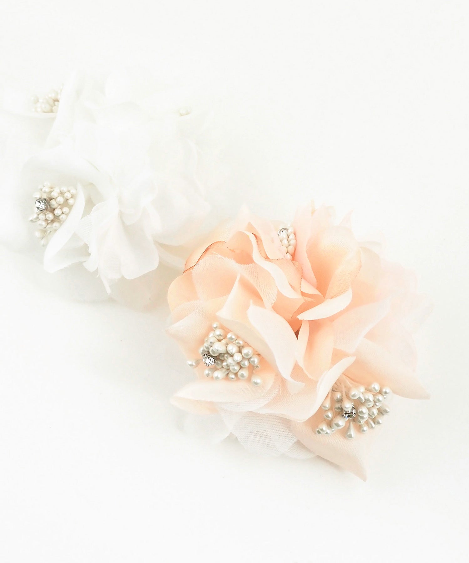 エアリーペタル2wayコサージュ