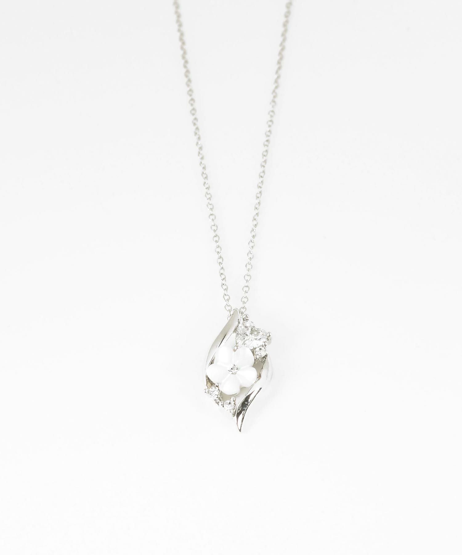 白蝶貝フラワーハートインセットネックレス