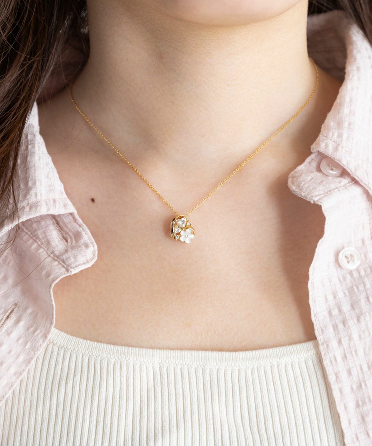 白蝶貝オープンハートフラワーネックレス