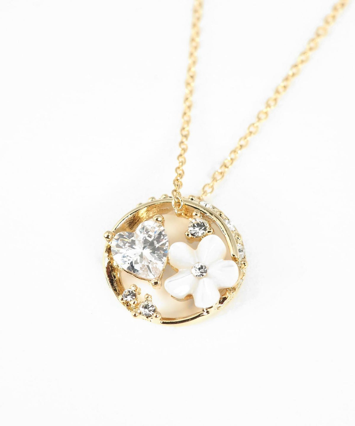 白蝶貝フラワーハートラウンドネックレス