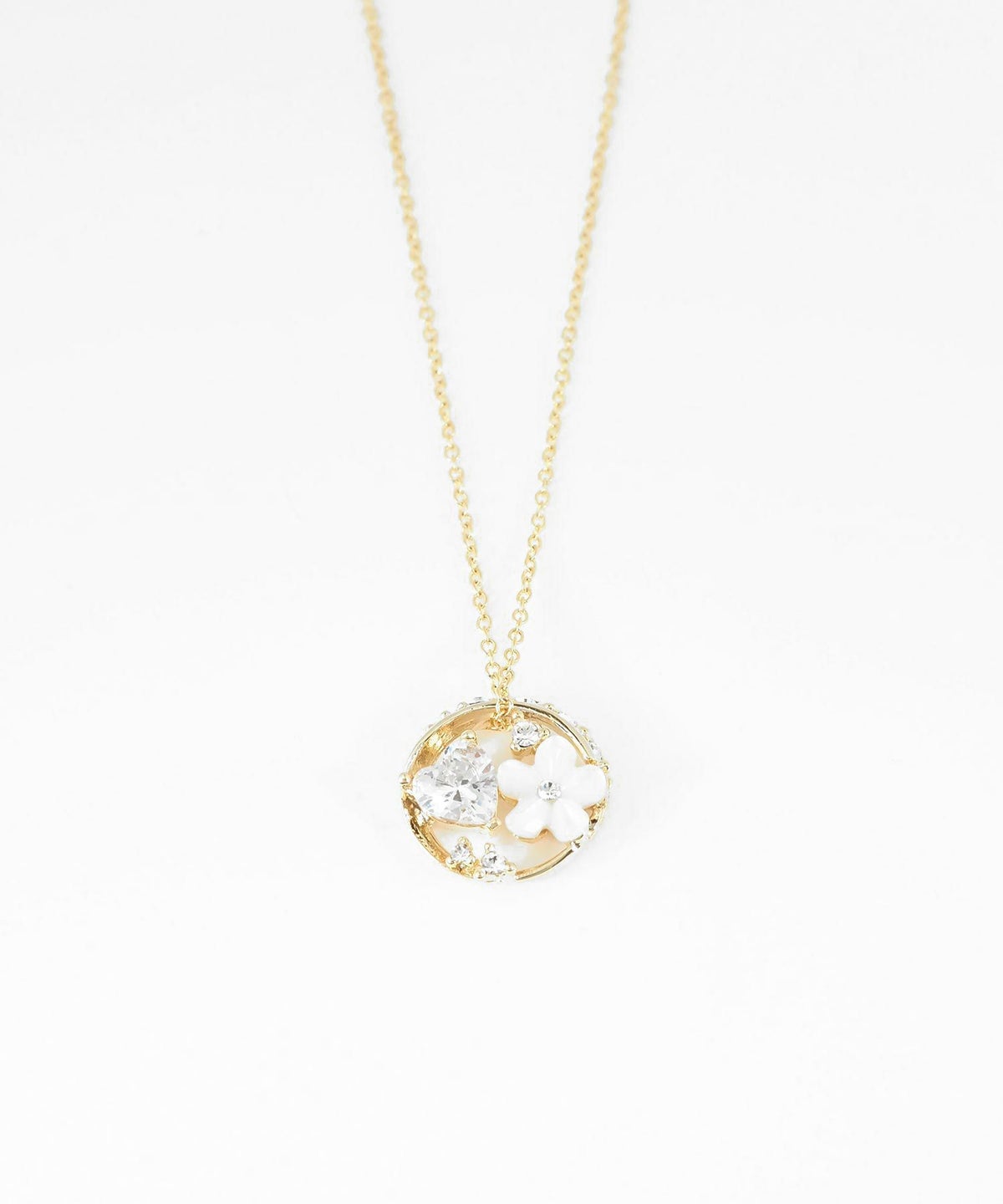 白蝶貝フラワーハートラウンドネックレス