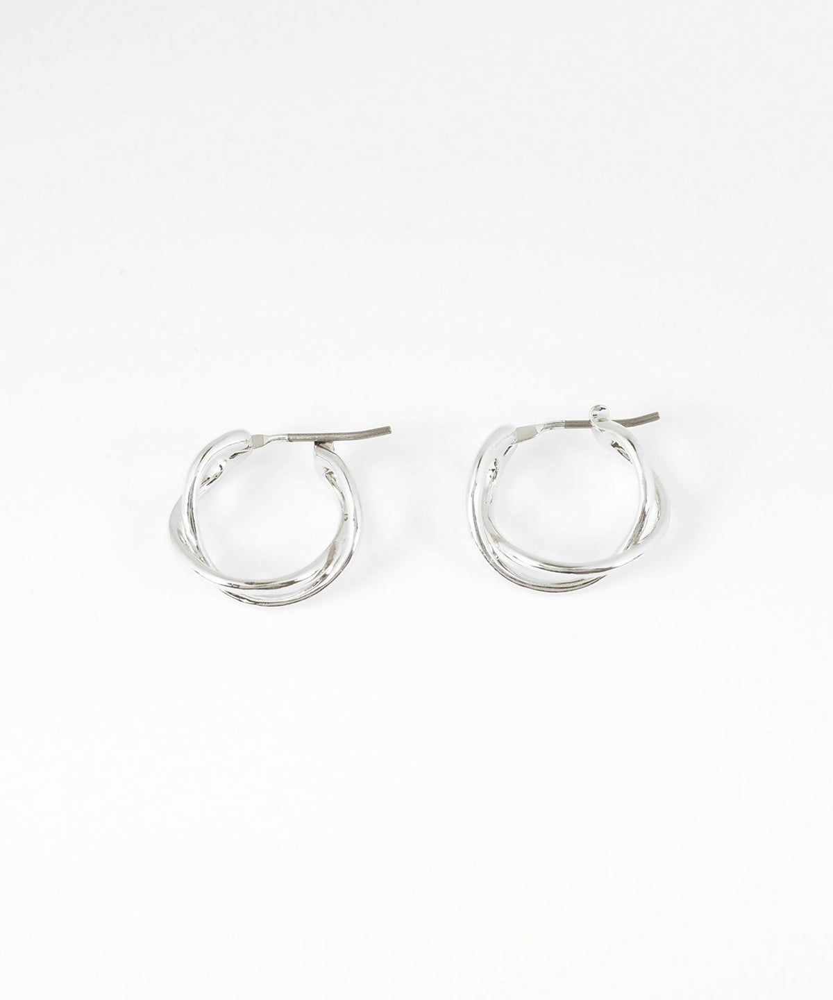 【web限定】Sleekクロスフープチタンポストピアス