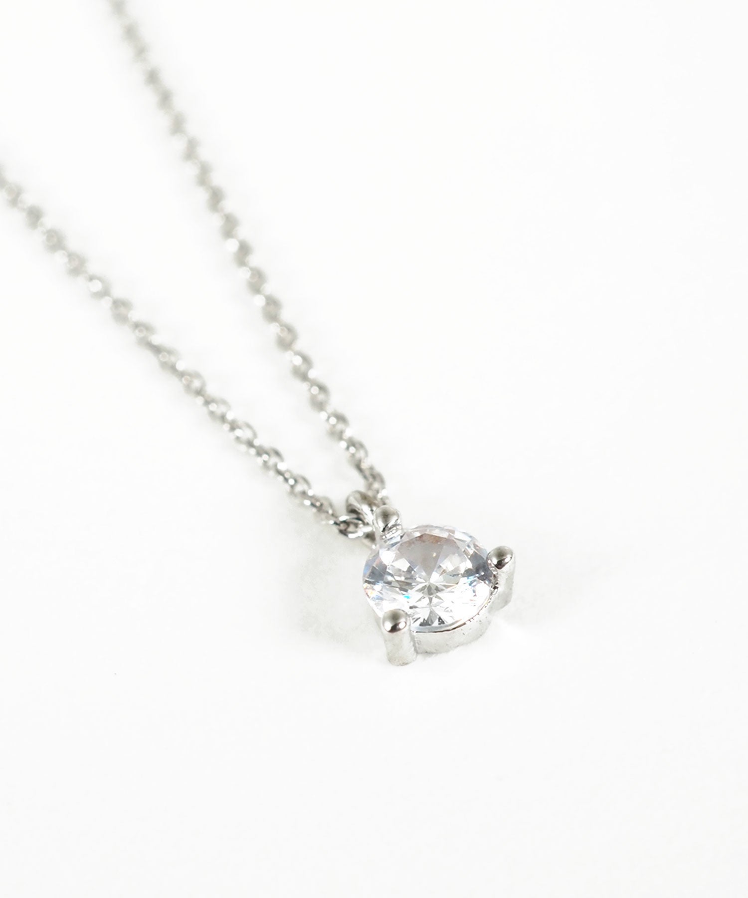 サークルジルコニアネックレス