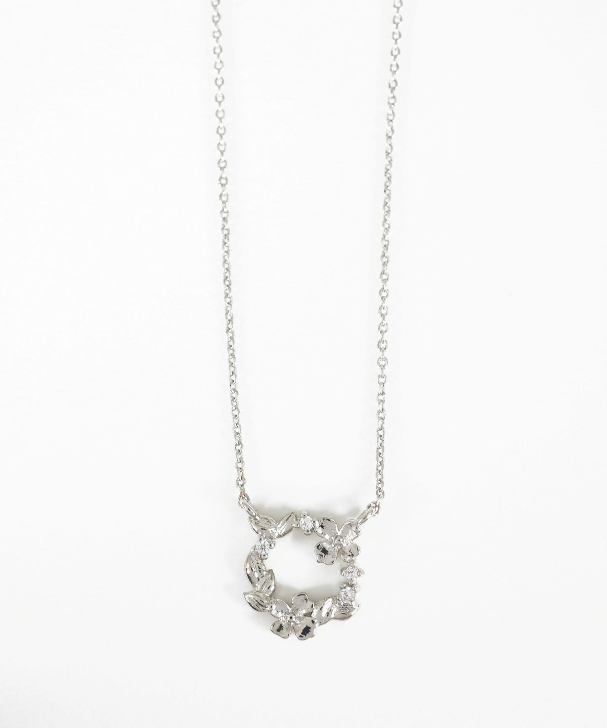 フラワーリースネックレス