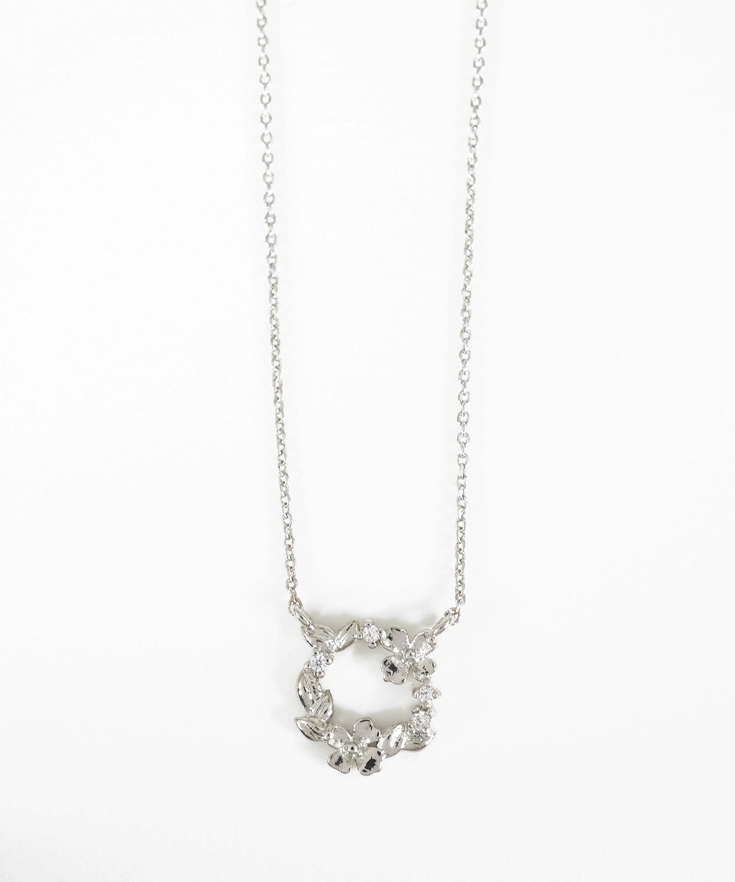 フラワーリースネックレス