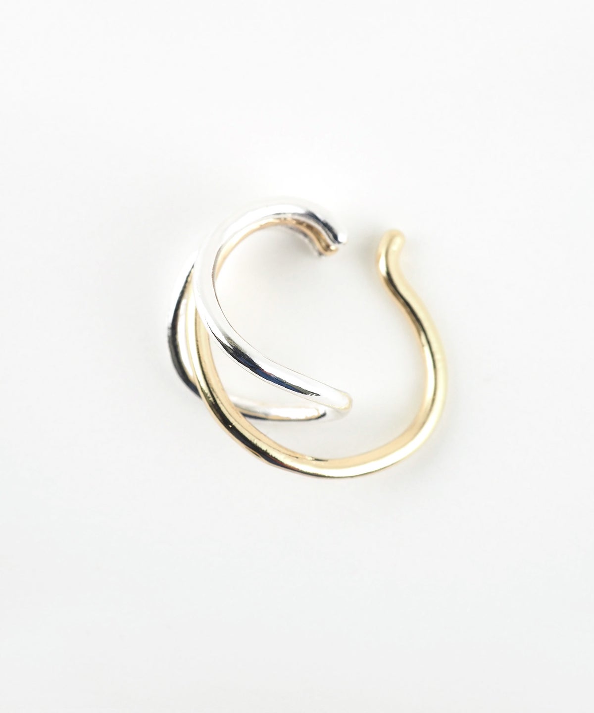 コンビカラークロスラインイヤーカフ