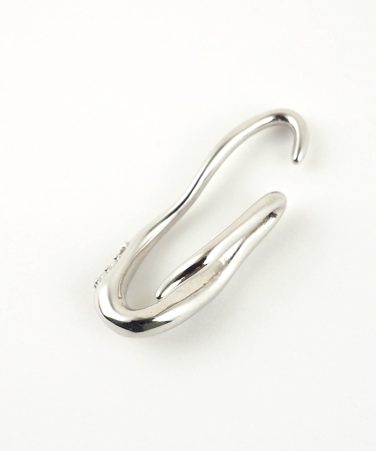 メルトラインビジューイヤーカフ