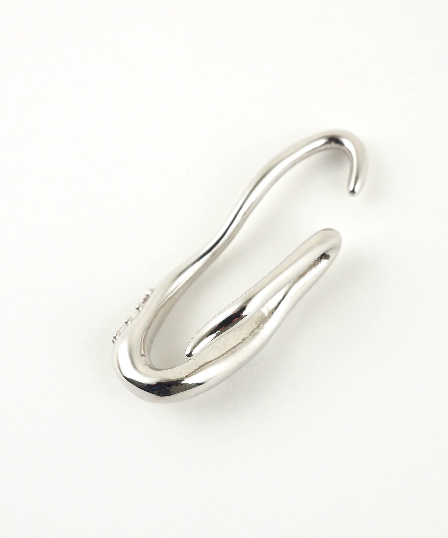 メルトラインビジューイヤーカフ