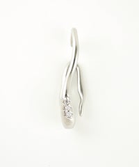 メルトラインビジューイヤーカフ