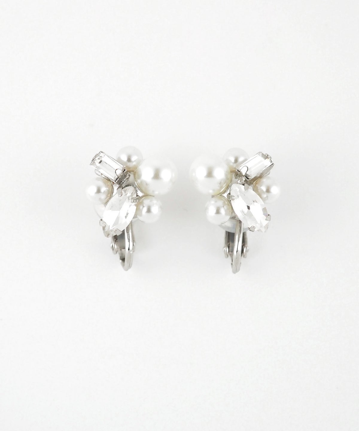 クラシカルビジューミックスフォルムクリップイヤリング