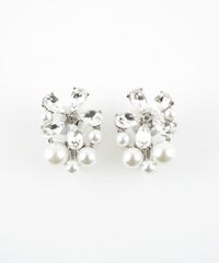 フラワービジューノーブルパールクリップイヤリング