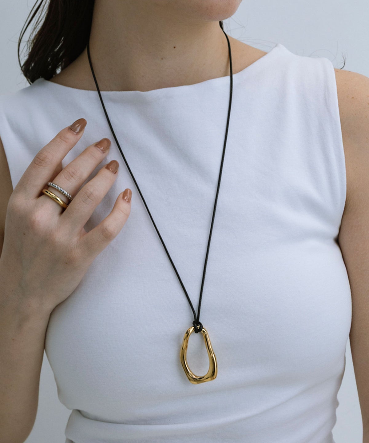 ニュアンスドロップモチーフコードステンレスネックレス【MUK lucenzio】