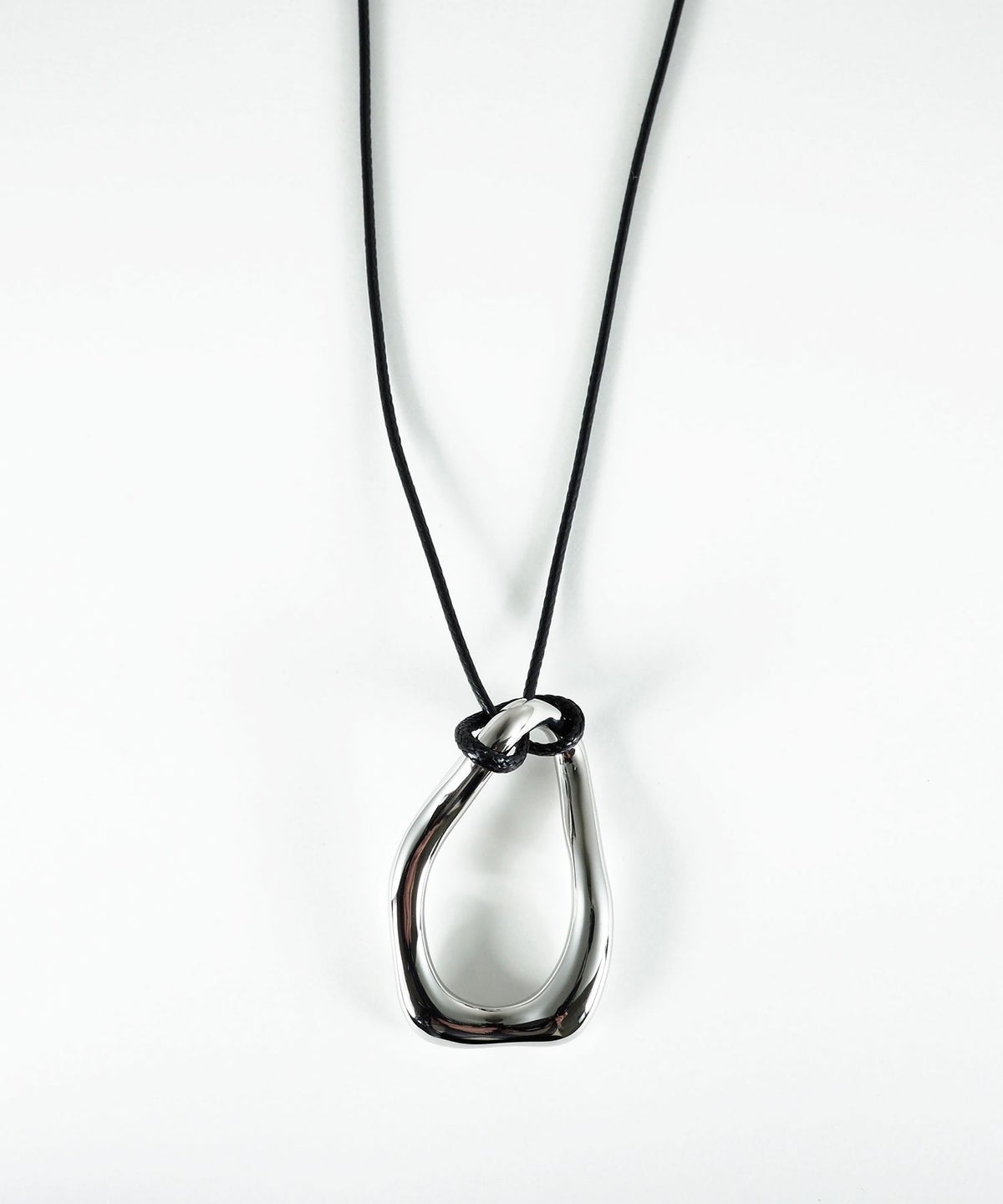 ニュアンスドロップモチーフコードステンレスネックレス【MUK lucenzio】